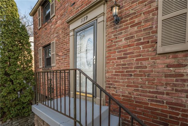 1139 Cedar, Mt Lebanon, PA 15228