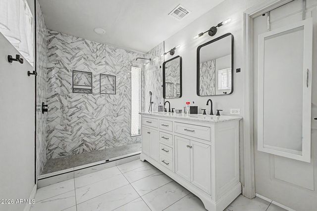 769 N YOUNG --, Mesa, AZ 85203