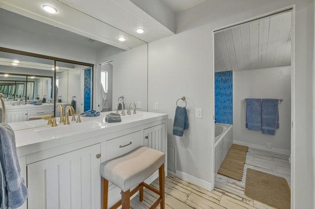 105 Racquet Club Drive S, Rancho Mirage, CA 92270