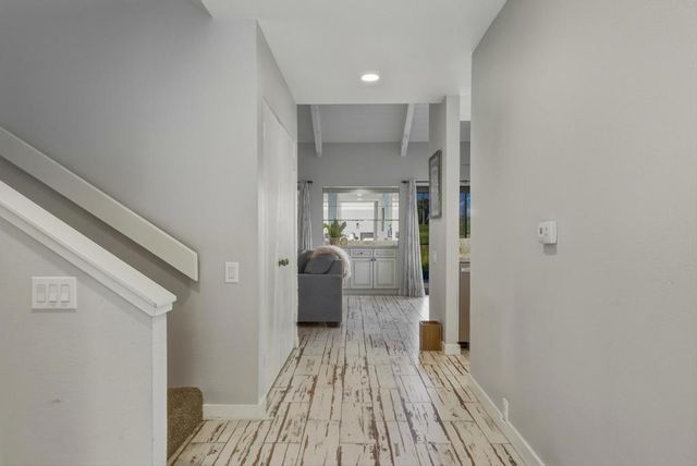 105 Racquet Club Drive S, Rancho Mirage, CA 92270