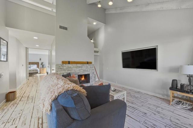 105 Racquet Club Drive S, Rancho Mirage, CA 92270