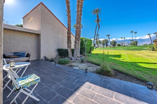 105 Racquet Club Drive S, Rancho Mirage, CA 92270