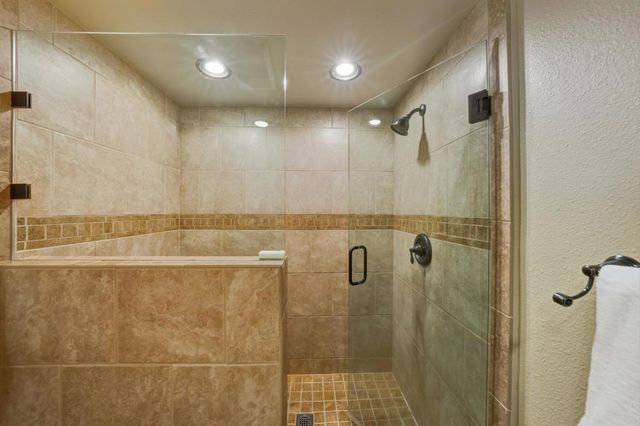 105 Racquet Club Drive S, Rancho Mirage, CA 92270