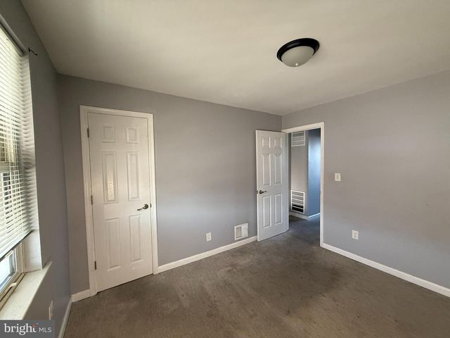 2039 GRINNALDS AVE, Baltimore, MD 21230