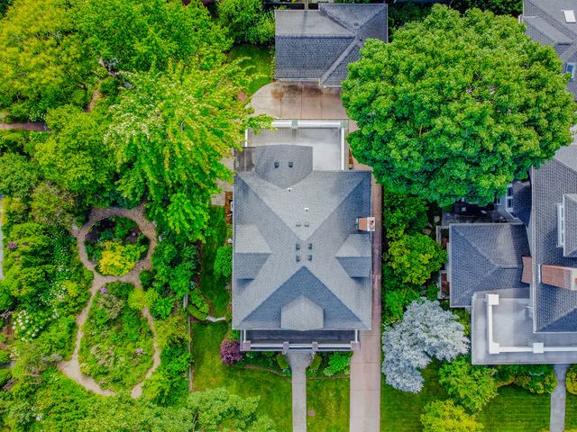 310 S Waiola Avenue, La Grange, IL 60525