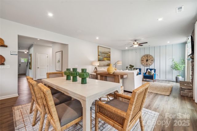 403 Alameda Way, Matthews, NC 28104