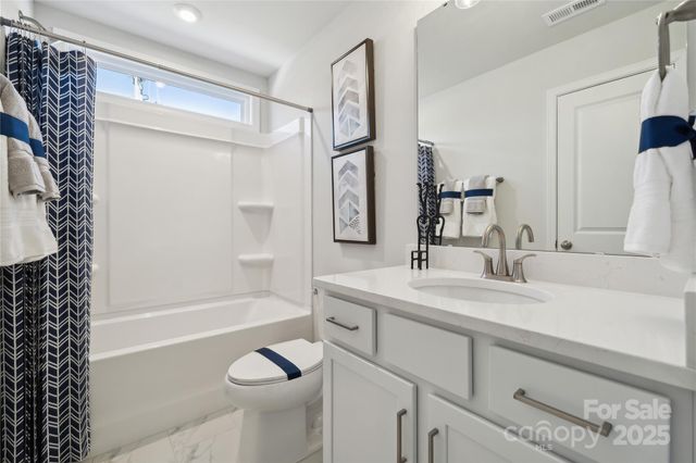 403 Alameda Way, Matthews, NC 28104