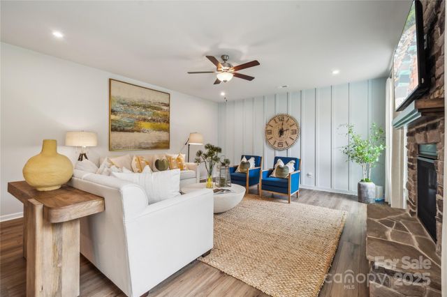 403 Alameda Way, Matthews, NC 28104