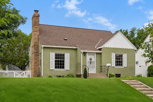 4535 Vincent Avenue N, Minneapolis, MN 55412