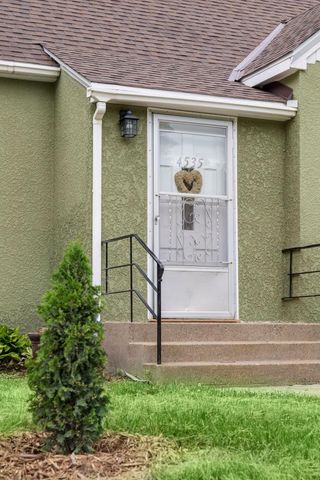 4535 Vincent Avenue N, Minneapolis, MN 55412