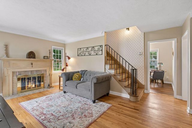 4535 Vincent Avenue N, Minneapolis, MN 55412