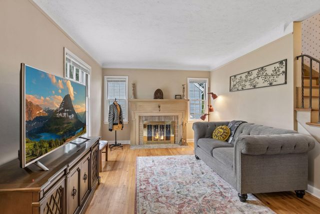 4535 Vincent Avenue N, Minneapolis, MN 55412