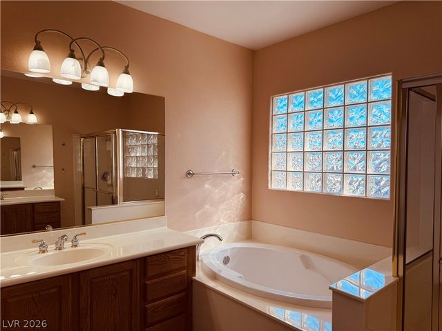 10491 MINERS GULCH Avenue, Las Vegas, NV 89135