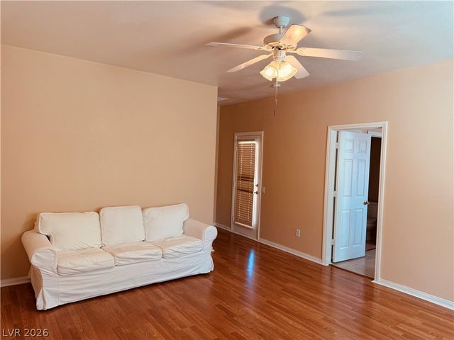 10491 MINERS GULCH Avenue, Las Vegas, NV 89135