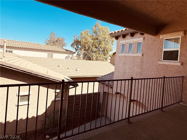 10491 MINERS GULCH Avenue, Las Vegas, NV 89135