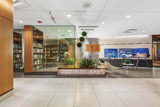 400 E Randolph Street 1223, Chicago, IL 60601