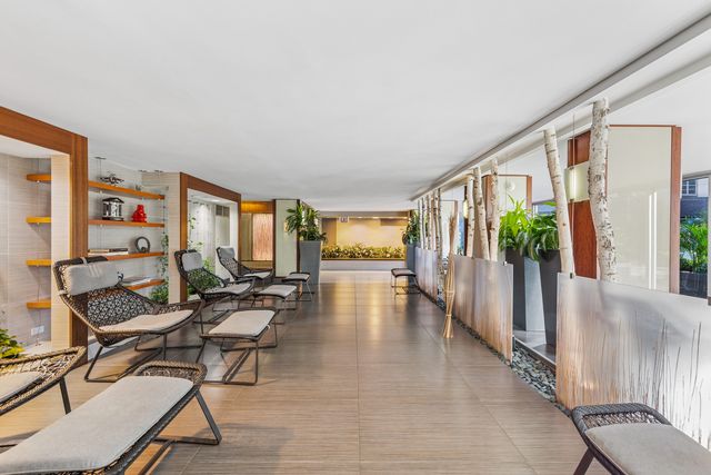 400 E Randolph Street 1223, Chicago, IL 60601