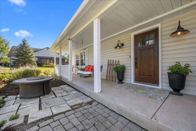 9N424 Tamara Drive, Elgin, IL 60124