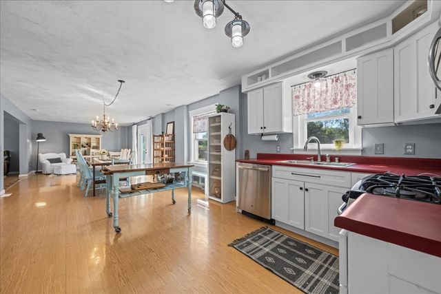 9N424 Tamara Drive, Elgin, IL 60124