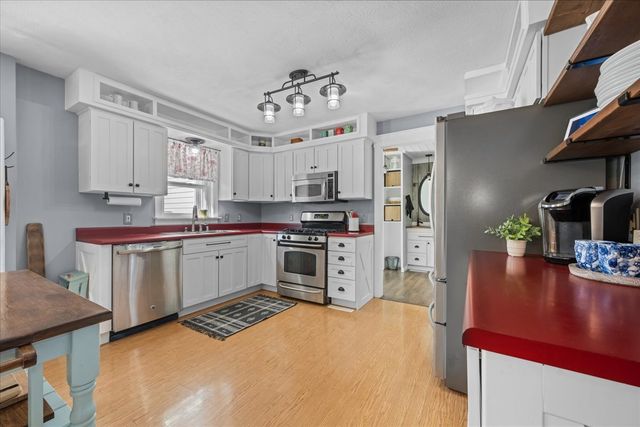 9N424 Tamara Drive, Elgin, IL 60124
