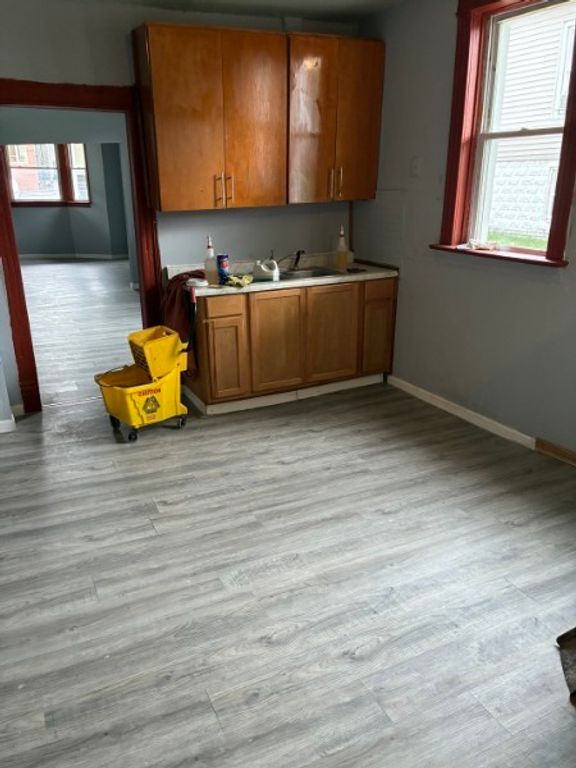 10636 S Avenue M, Chicago, IL 60617 — photo 2