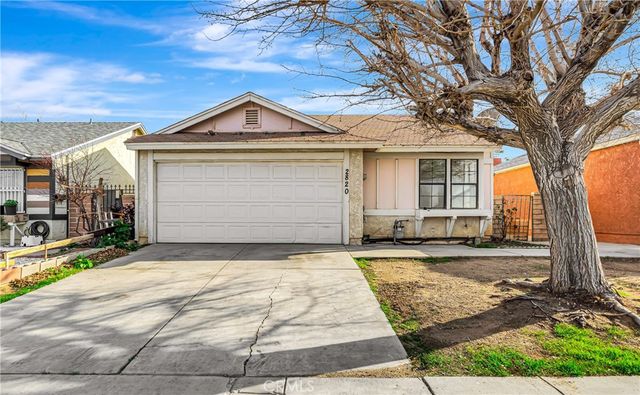 2820 E Avenue S S, Palmdale, CA 93550