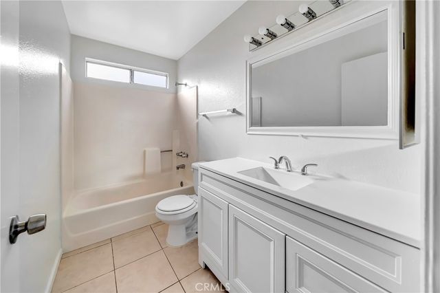 2820 E Avenue S S, Palmdale, CA 93550