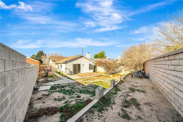 2820 E Avenue S S, Palmdale, CA 93550