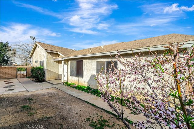 2820 E Avenue S S, Palmdale, CA 93550