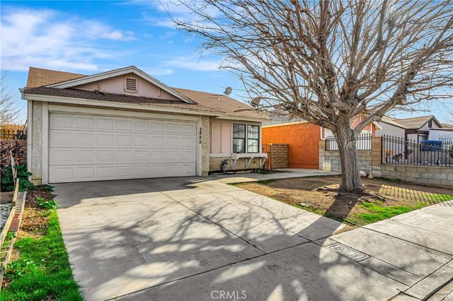 2820 E Avenue S S, Palmdale, CA 93550