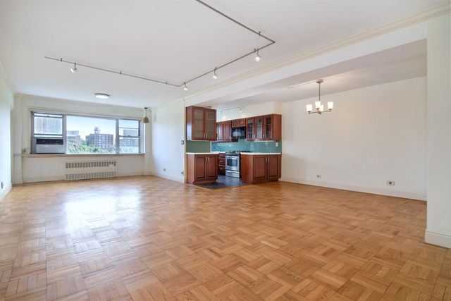 750 KAPPOCK Street # 807, New York City, NY 10463