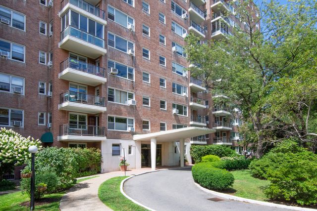 750 KAPPOCK Street # 807, New York City, NY 10463