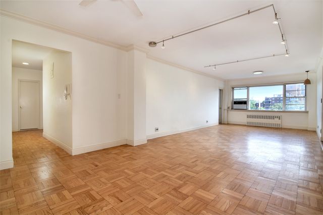 750 KAPPOCK Street # 807, New York City, NY 10463