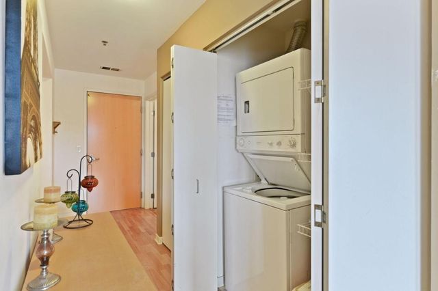 929 Portland Ave 1203, Minneapolis, MN 55404