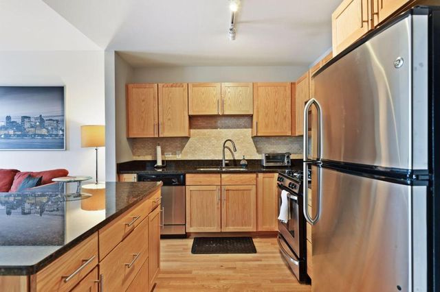 929 Portland Ave 1203, Minneapolis, MN 55404
