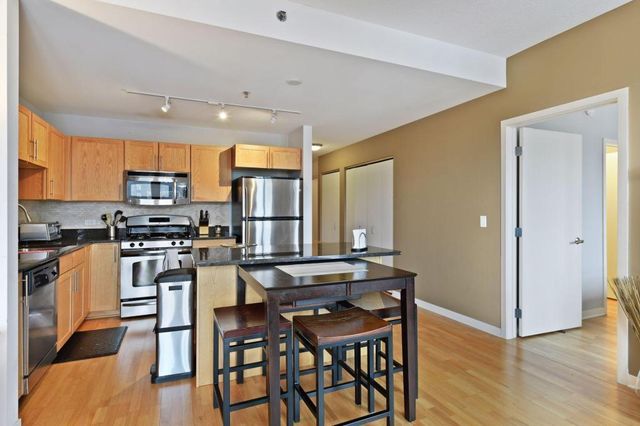 929 Portland Ave 1203, Minneapolis, MN 55404