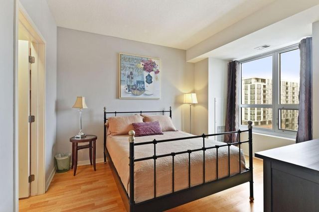 929 Portland Ave 1203, Minneapolis, MN 55404