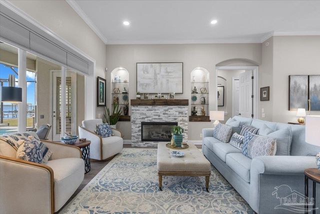 2031 Crown Pointe Blvd, Pensacola, FL 32506