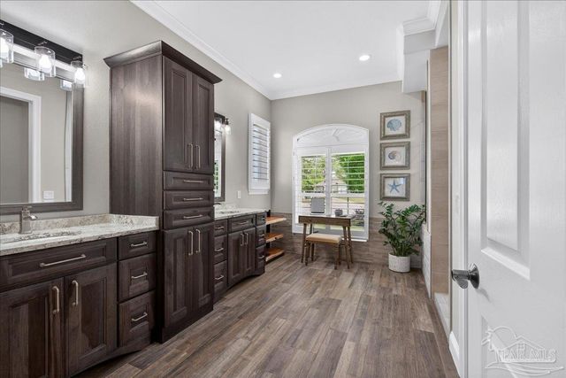 2031 Crown Pointe Blvd, Pensacola, FL 32506