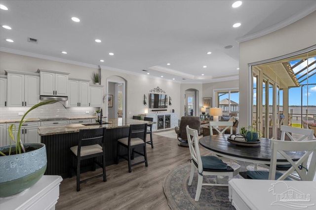 2031 Crown Pointe Blvd, Pensacola, FL 32506