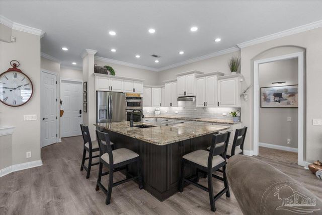 2031 Crown Pointe Blvd, Pensacola, FL 32506