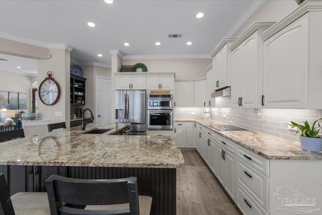 2031 Crown Pointe Blvd, Pensacola, FL 32506