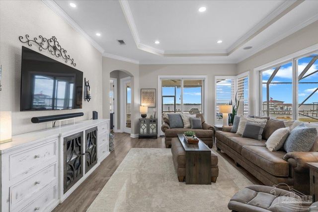 2031 Crown Pointe Blvd, Pensacola, FL 32506