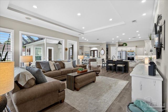 2031 Crown Pointe Blvd, Pensacola, FL 32506