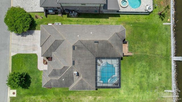 2031 Crown Pointe Blvd, Pensacola, FL 32506