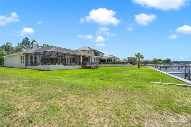 2031 Crown Pointe Blvd, Pensacola, FL 32506