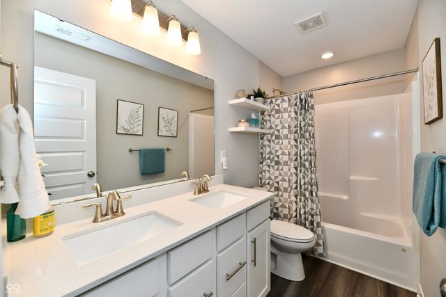 11180 Valiant Court, Noblesville, IN 46060