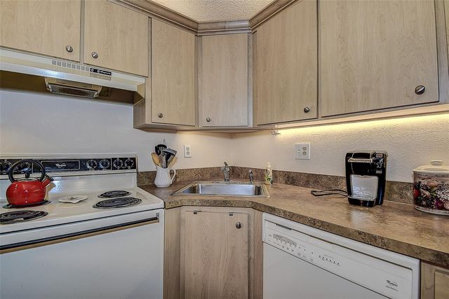 3125 LAKE PINE WAY B1, Tarpon Springs, FL 34688