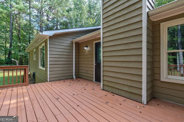 233 Buckhorn Drive, Winder, GA 30680