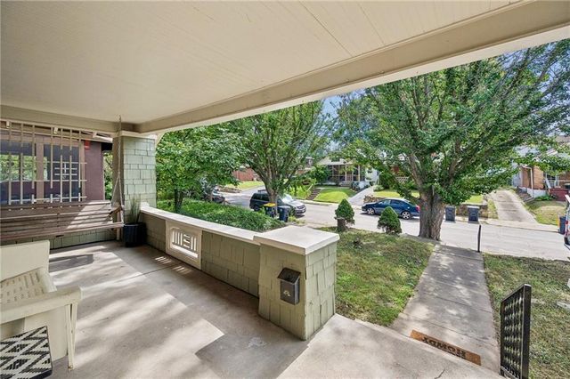 14 W 74 Street, Kansas City, MO 64114